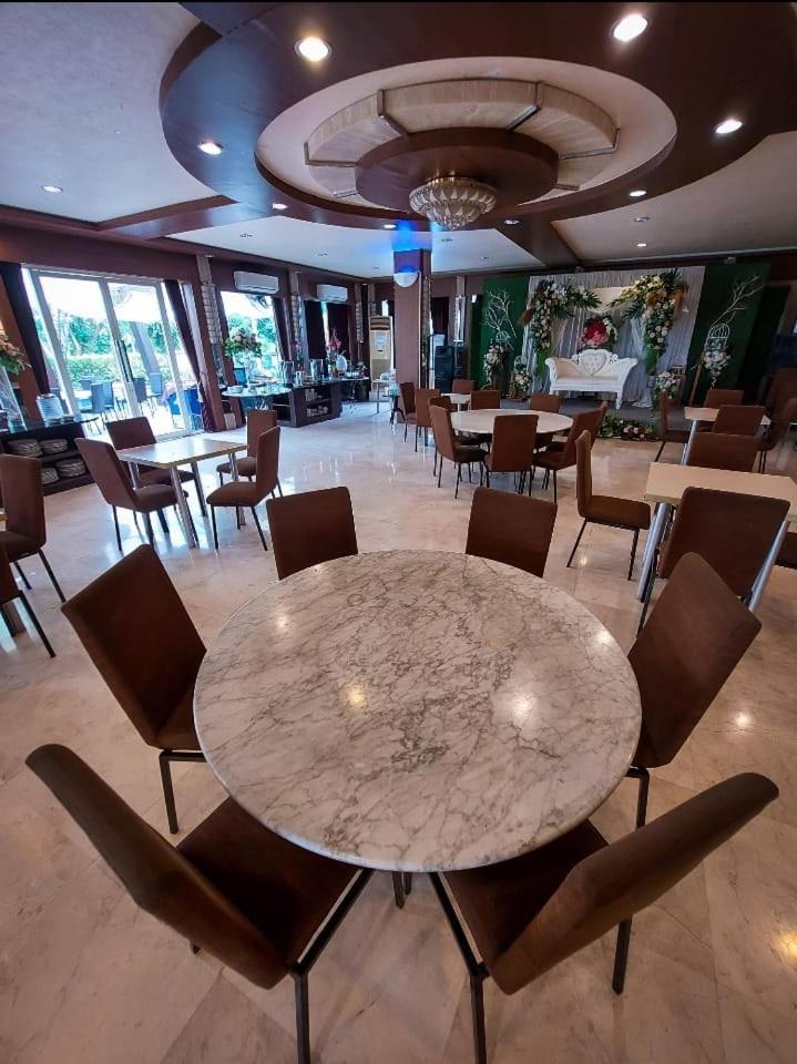 Country Heritage Hotel سورابايا المظهر الخارجي الصورة